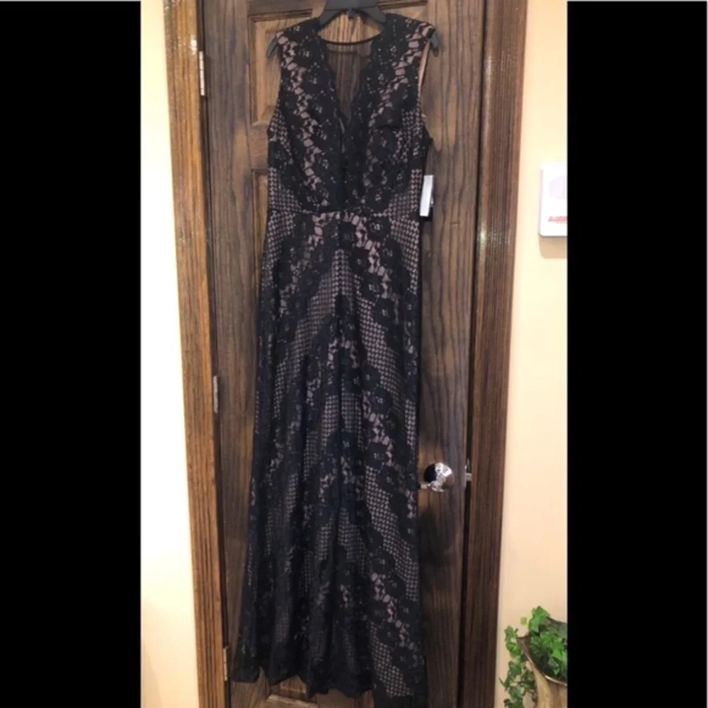 Women’s Formal Evening Dress Size 10 NEW Black Nude Prom Gown NIGHTWAY NEW - Picture 8 of 8